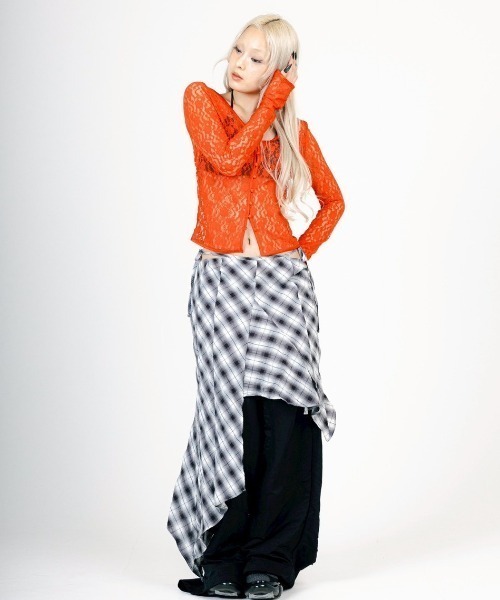 ROYAL FLASH（ロイヤルフラッシュ）の「MITSUKI/ミツキ/LACE V NECK TOPS（Tシャツ/カットソー・レディース・ホワイト/ブラック/レッド・F）」の16枚目の写真