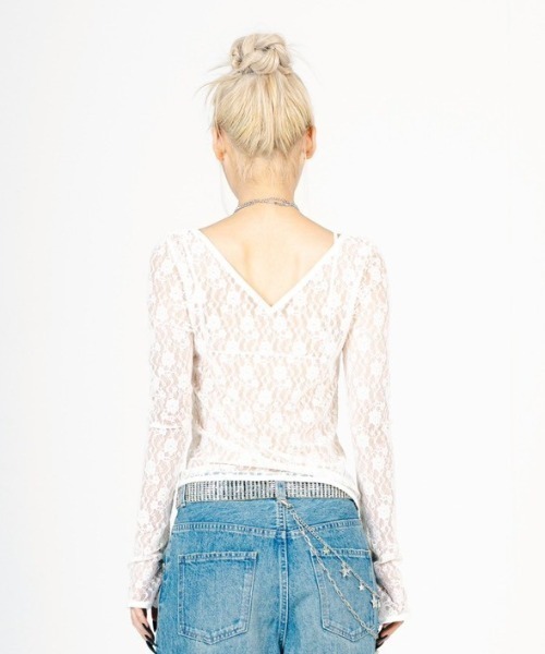 ROYAL FLASH（ロイヤルフラッシュ）の「MITSUKI/ミツキ/LACE V NECK TOPS（Tシャツ/カットソー・レディース・ホワイト/ブラック/レッド・F）」の7枚目の写真