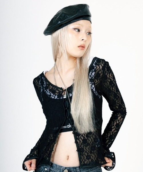 ROYAL FLASH（ロイヤルフラッシュ）の「MITSUKI/ミツキ/LACE V NECK TOPS（Tシャツ/カットソー・レディース・ホワイト/ブラック/レッド・F）」の21枚目の写真