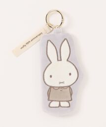 A BAG OF CHIPS（アバッグオブチップス）の「miffy/ミッフィー　70周年ヒストリーシリーズ　ダイカットポーチ（ポーチ）」