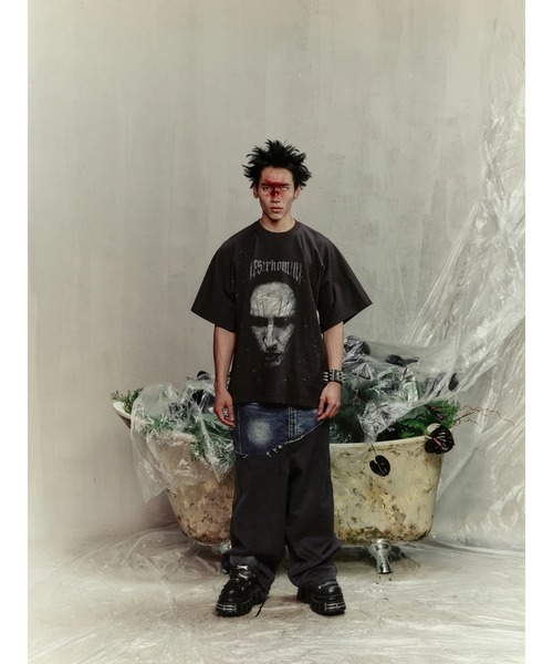 L.H.P（エルエイチピー）の「Aesir Studios/アースィアスタジオ/RHINESTONE T-SHIRT（Tシャツ/カットソー・レディース・ブラック・2/1）」の8枚目の写真