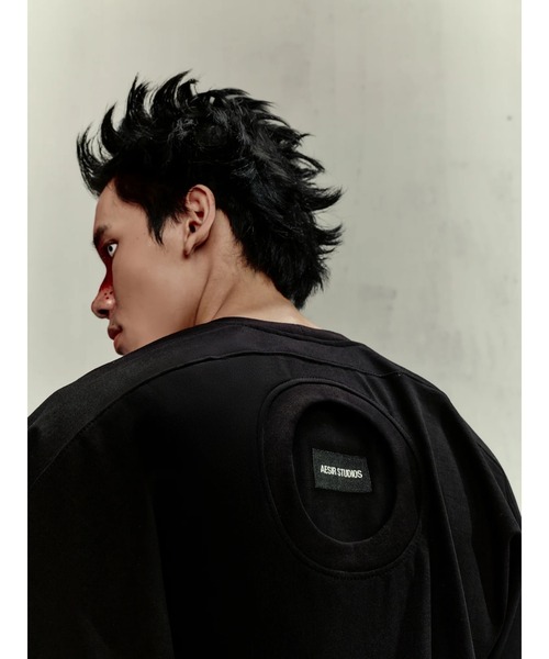 L.H.P（エルエイチピー）の「Aesir Studios/アースィアスタジオ/RHINESTONE T-SHIRT（Tシャツ/カットソー・レディース・ブラック・2/1）」の9枚目の写真