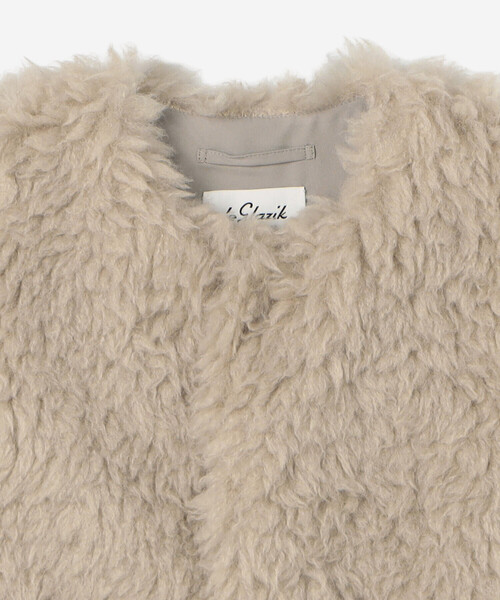 LE GLAZIK（ルグラジック）の「LE GLAZIK | エコファー ジレ WOMEN（その他アウター・レディース・ベージュ/ダークグレー・36）」の5枚目の写真