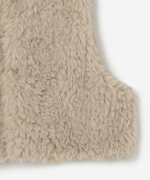 LE GLAZIK（ルグラジック）の「LE GLAZIK | エコファー ジレ WOMEN（その他アウター・レディース・ベージュ/ダークグレー・36）」の7枚目の写真