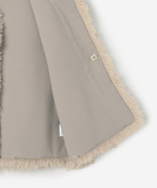 LE GLAZIK（ルグラジック）の「LE GLAZIK | エコファー ジレ WOMEN（その他アウター・レディース・ベージュ/ダークグレー・36）」の8枚目の写真
