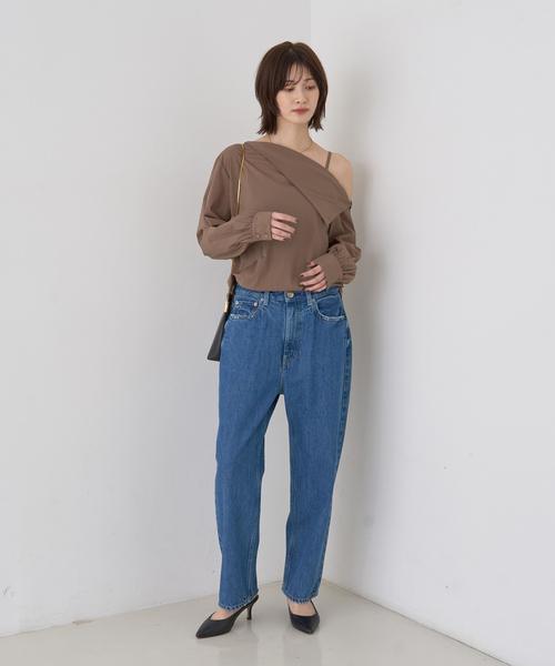 EMMA ROUGE VIF(エマルージュヴィフ)の「【新色登場】【一部店舗限定】アシメオフショルブラウス ストライプ(シャツ/ブラウス・レディース・ストライプ・フリー)」の9枚目の写真