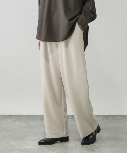 GLOBAL WORK（グローバルワーク）の「イージーケアストレッチワイドパンツ/599597（その他パンツ・レディース・オフホワイト/チャコールグレー/ベージュ系その他3/ブラック・SMALL/MEDIUM/LARGE）」の16枚目の写真