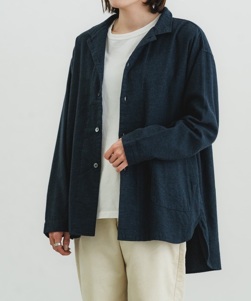 quadro（クオドロ）の「コットンメランジフランネルラウンドヘムシャツカバーオール（カバーオール・レディース・チャコール/ダークネイビー/オートミール・FREE）」の3枚目の写真