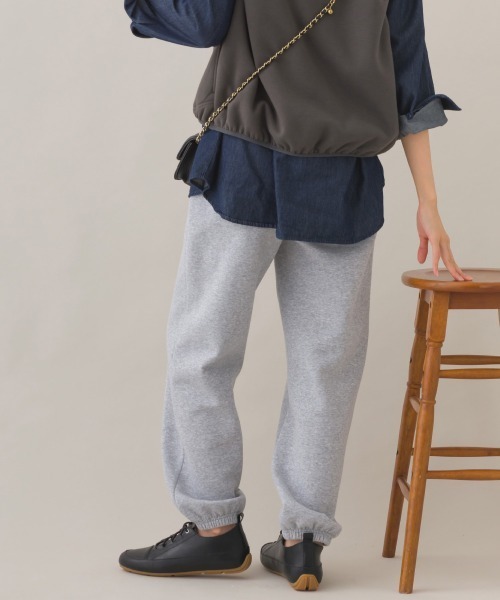 OMNES（オムネス）の「OMNES×FRUIT OF THE LOOM 裏起毛スウェットパンツ（スウェットパンツ・レディース・ネイビー/グレー・LARGE/MEDIUM）」の5枚目の写真