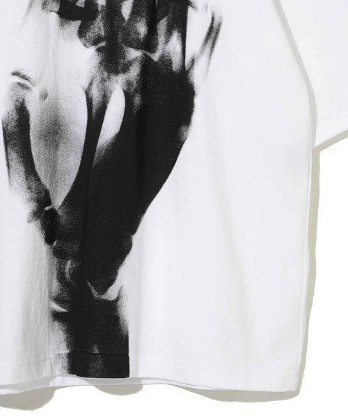 UNDERCOVER(アンダーカバー)の「【UNDERCOVER/アンダーカバー】TEE Print Faust(Tシャツ/カットソー・メンズ・ブラック/ホワイト・4/3)」の7枚目の写真