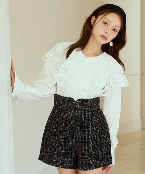 AND COUTURE(アンドクチュール)の「レースカラーブラウス(シャツ/ブラウス・レディース・オフホワイト/ピンク/ネイビー・FREE)」の4枚目の写真