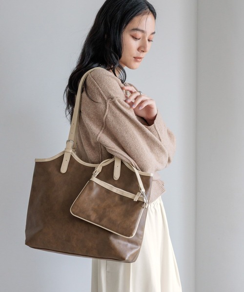 LOWRYS FARM（ローリーズファーム）の「２ＳＥＴベルトトートＢＡＧ　607119（トートバッグ・レディース・ブラウン/ブラック・FREE）」の2枚目の写真