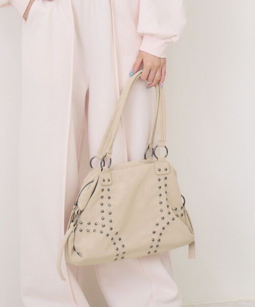 ems excite（エムズエキサイト）の「スタッズトートBAG（ショルダーバッグ・レディース・ブラック/ブラウン/オフホワイト・ONE SIZE）」の5枚目の写真