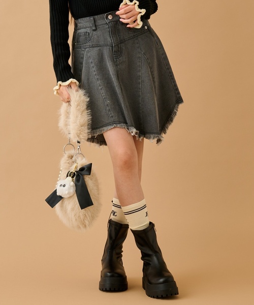 by LOVEiT(バイラビット)の「ヘムポイントヴィンテージスカート(スカート・キッズ・ブラック/ネイビー・140cm/150cm/130cm/120cm/160cm)」の2枚目の写真