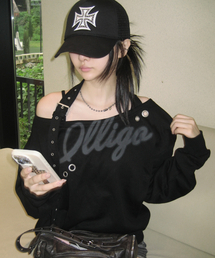 ILLIGO（イリゴ）の「129 Buckle Off-Shoulder Man-to-Man Black（スウェット）」