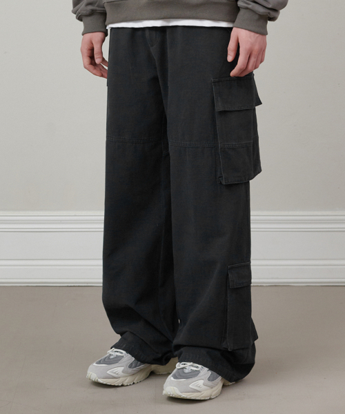 GLW(ジーエルダブリュ)の「ダブルポケットカーゴパンツブラック(その他パンツ・レディース・その他・SMALL/MEDIUM/LARGE)」の1枚目の写真