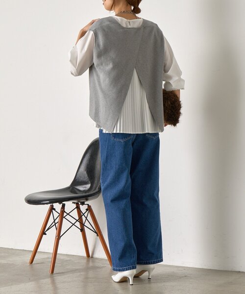 Jena espace merveilleux（ジェナ　エスパスメルヴェイユ）の「【体系カバー/2点セット】ベストセットプリーツブラウス（シャツ/ブラウス・レディース・ライトグレー/チャコールグレー/アイボリー・FREE）」の21枚目の写真
