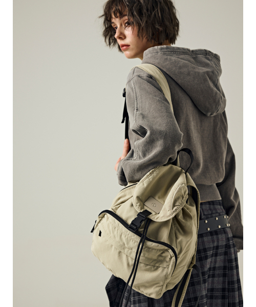 Salad bowls（サラダボール）の「CLOUD SMALL BACKPACK [BEIGE]（バックパック/リュック・レディース・Beige・FREE）」の3枚目の写真