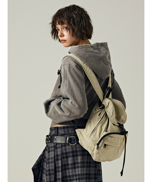 Salad bowls（サラダボール）の「CLOUD SMALL BACKPACK [BEIGE]（バックパック/リュック・レディース・Beige・FREE）」の6枚目の写真