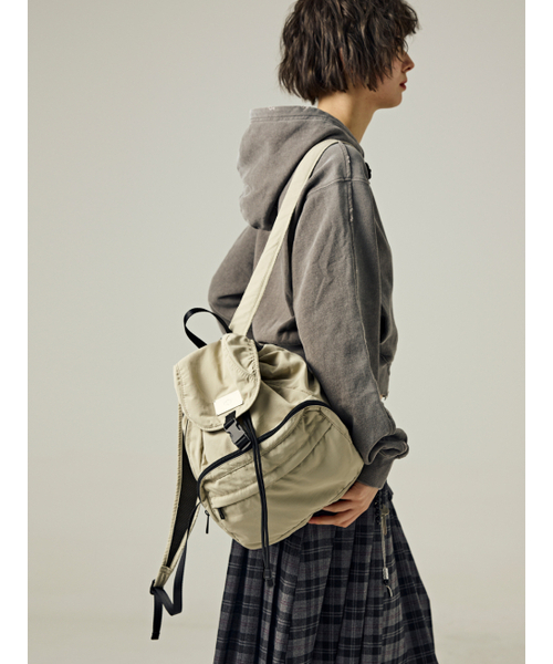 Salad bowls（サラダボール）の「CLOUD SMALL BACKPACK [BEIGE]（バックパック/リュック・レディース・Beige・FREE）」の7枚目の写真