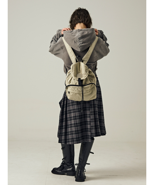 Salad bowls（サラダボール）の「CLOUD SMALL BACKPACK [BEIGE]（バックパック/リュック・レディース・Beige・FREE）」の8枚目の写真