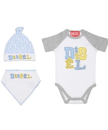 洗練されたデザイン　DIESEL　KIDS　ベビーギフトセット　ロゴ　6M セール】DIESEL KIDS｜ディーゼルキッズ（キッズ）のベビーギフト通販