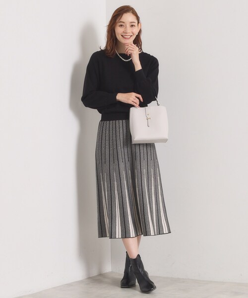 ITS'DEMO（イッツデモ）の「【手洗い可】フレアスカートニットセットアップ（セットアップ・レディース・ブラック系3/ブルー系8/アイボリー系3/ピンク系・00）」の13枚目の写真