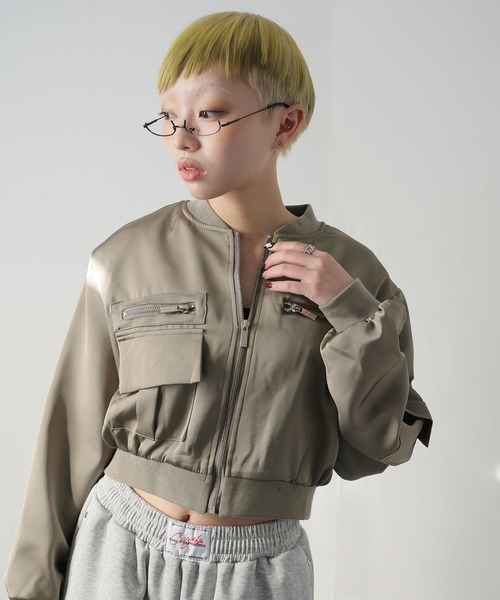 Ulysses（ユリシス）の「ツイルショートジップブルゾン（MA-1・レディース・モカ/ブラック・F）」の13枚目の写真