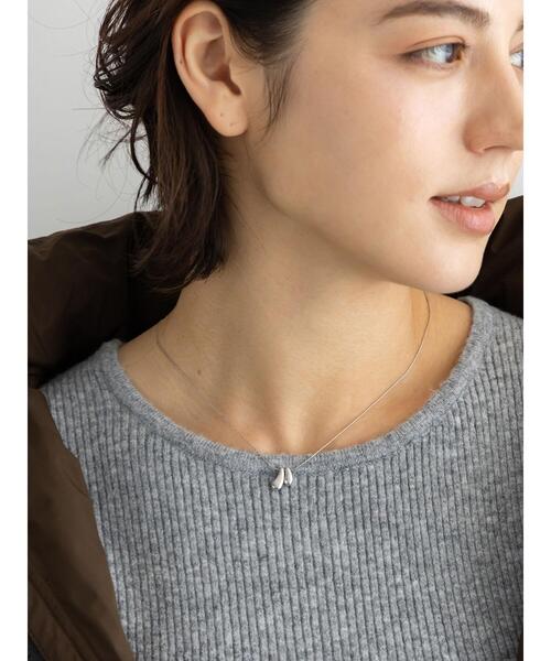 Te chichi（テチチ）の「ニュアンスパーツネックレス（ネックレス・レディース・シルバー/ゴールド・F）」の2枚目の写真