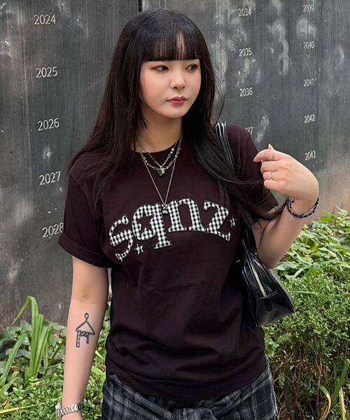 SEQUENZ(シークエンズ)の「※WEB限定 / ワッペン×チェック / スターロゴ半袖Tシャツ / sqnz star logo checkered applique tee(Tシャツ/カットソー・メンズ・ホワイト/ホワイト系その他/ダークネイビー/ブラック/イエロー系その他・SMALL/MEDIUM/LARGE/X-SMALL)」の17枚目の写真
