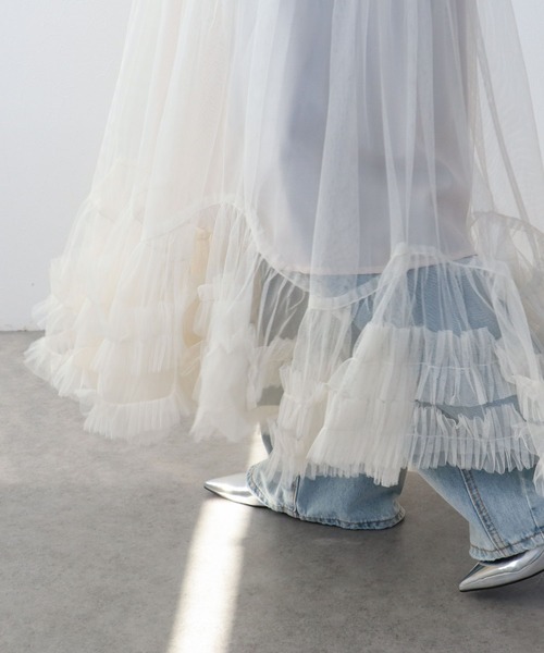 Three Four Time（ｽﾘｰﾌｫｰﾀｲﾑ）の「裾ランダムフリルチュールスカート（スカート・レディース・オフホワイト/ブラック・FREE）」の6枚目の写真