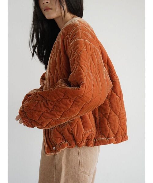 FIKA.(フィーカ)の「Velvet quilting short blouson(その他アウター・レディース・チャコール/オレンジ系3/ミント・MEDIUM)」の15枚目の写真