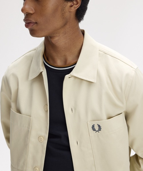FRED PERRY（フレッドペリー）の「Twill Overshirt／ツイルオーバーシャツ（シャツ/ブラウス・メンズ・オートミール/ブラック・S/M/L）」の9枚目の写真