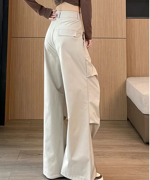 gossip!ロサンゼルス(ゴシップロサンゼルス)の「立体タックデザイン カーゴパンツ(カーゴパンツ・レディース・ブラウン/ブラック/アイボリー・L/M/S)」の8枚目の写真