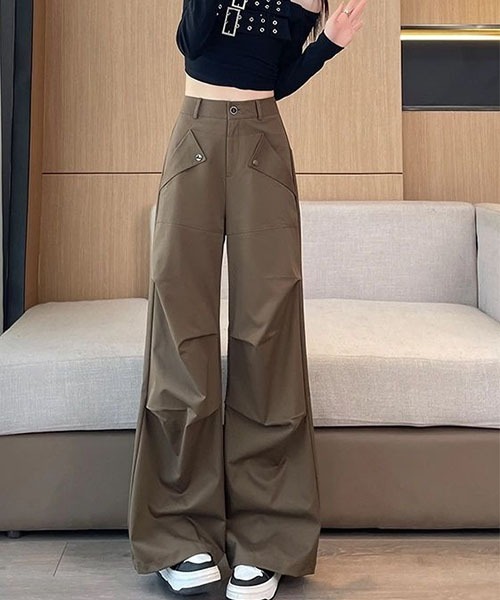 gossip!ロサンゼルス(ゴシップロサンゼルス)の「立体タックデザイン カーゴパンツ(カーゴパンツ・レディース・ブラウン/ブラック/アイボリー・L/M/S)」の10枚目の写真