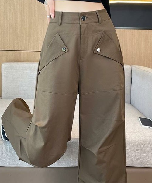 gossip!ロサンゼルス(ゴシップロサンゼルス)の「立体タックデザイン カーゴパンツ(カーゴパンツ・レディース・ブラウン/ブラック/アイボリー・L/M/S)」の11枚目の写真