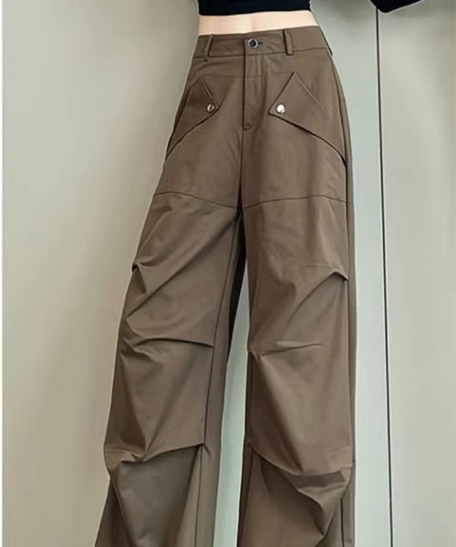 gossip!ロサンゼルス(ゴシップロサンゼルス)の「立体タックデザイン カーゴパンツ(カーゴパンツ・レディース・ブラウン/ブラック/アイボリー・L/M/S)」の14枚目の写真