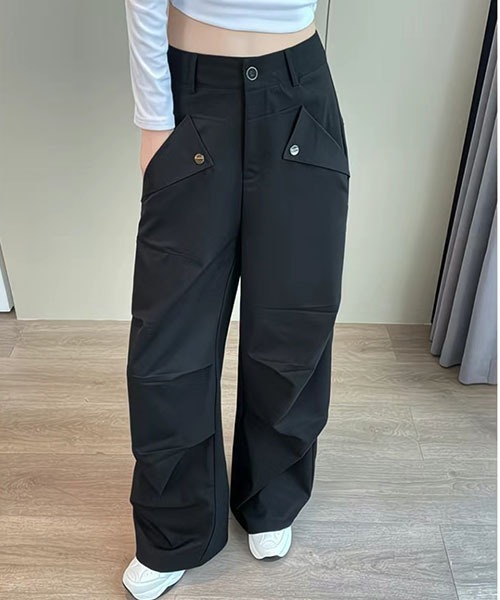 gossip!ロサンゼルス(ゴシップロサンゼルス)の「立体タックデザイン カーゴパンツ(カーゴパンツ・レディース・ブラウン/ブラック/アイボリー・L/M/S)」の19枚目の写真