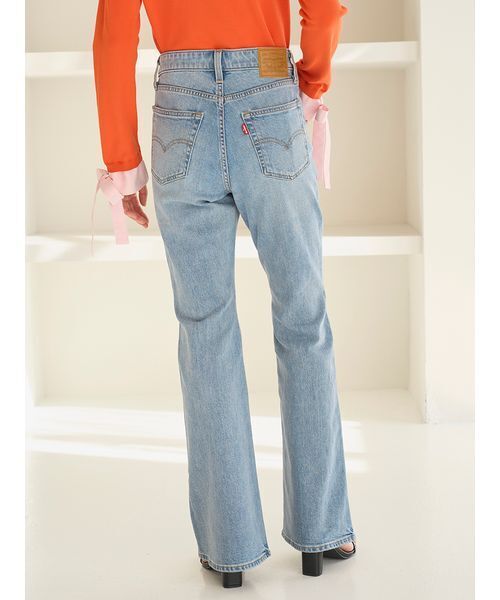 SNIDEL（スナイデル）の「【SNIDEL/Levi's®】別注デニム(29インチ)（デニムパンツ・レディース・ライトブルー・26/25/24/23）」の17枚目の写真