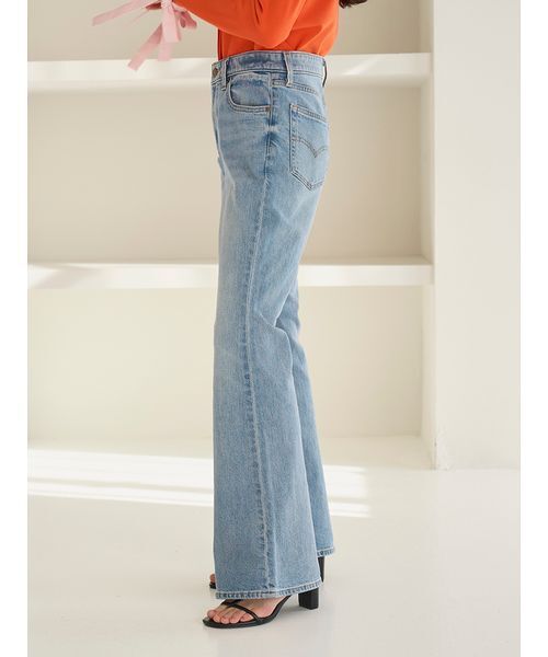 SNIDEL（スナイデル）の「【SNIDEL/Levi's®】別注デニム(29インチ)（デニムパンツ・レディース・ライトブルー・26/25/24/23）」の18枚目の写真