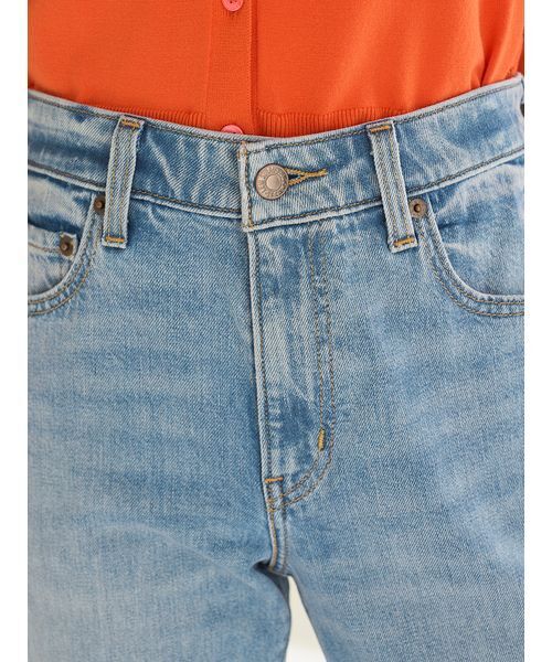 SNIDEL（スナイデル）の「【SNIDEL/Levi's®】別注デニム(29インチ)（デニムパンツ・レディース・ライトブルー・26/25/24/23）」の19枚目の写真