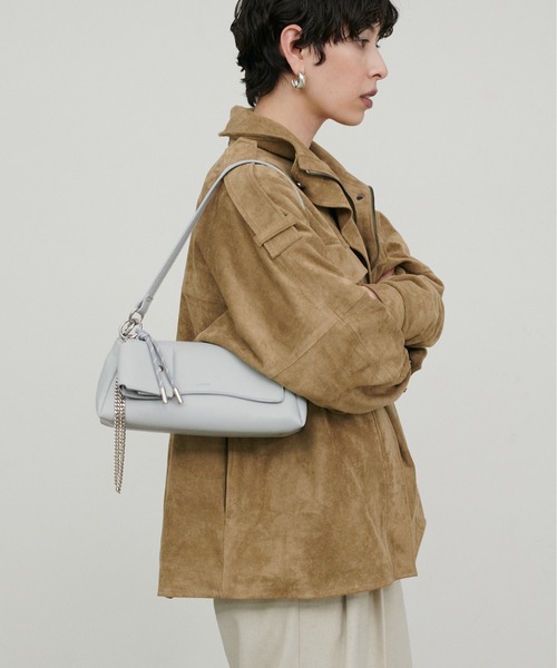 LARUTA(ラルータ)の「【LARUTA】トライアングルバッグ(ショルダーバッグ・レディース・グレイッシュベージュ/ブラック/アイボリー/ダークブラウン/サックスブルー/マルチ・FREE)」の5枚目の写真