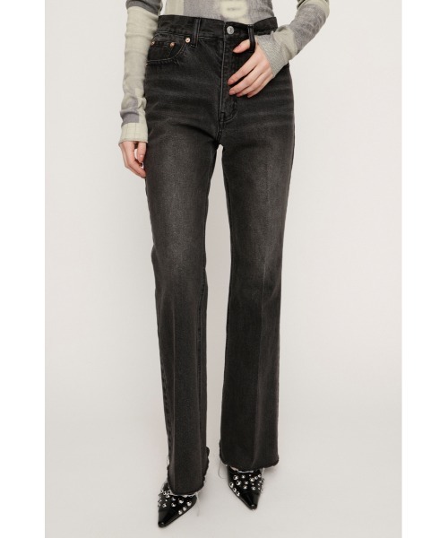 SLY（スライ）の「【2026SS新作】J/W SEMI FLARE DENIM PT ジャストウエストセミフレアデニムパンツ 春服【一部店舗限定アイテム】（デニムパンツ・レディース・ブラック/ブルー・2/1/0）」の4枚目の写真