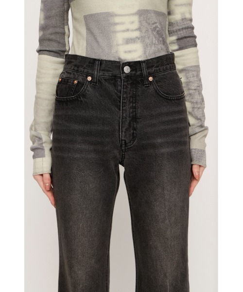 SLY（スライ）の「【2026SS新作】J/W SEMI FLARE DENIM PT ジャストウエストセミフレアデニムパンツ 春服【一部店舗限定アイテム】（デニムパンツ・レディース・ブラック/ブルー・2/1/0）」の8枚目の写真