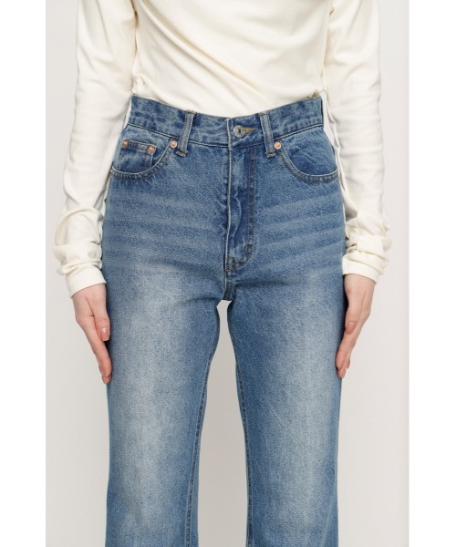 SLY（スライ）の「【2026SS新作】J/W SEMI FLARE DENIM PT ジャストウエストセミフレアデニムパンツ 春服【一部店舗限定アイテム】（デニムパンツ・レディース・ブラック/ブルー・2/1/0）」の18枚目の写真