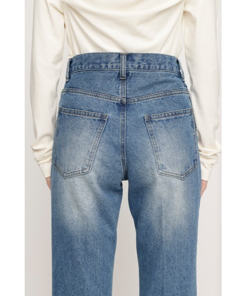 SLY（スライ）の「【2026SS新作】J/W SEMI FLARE DENIM PT ジャストウエストセミフレアデニムパンツ 春服【一部店舗限定アイテム】（デニムパンツ・レディース・ブラック/ブルー・2/1/0）」の19枚目の写真