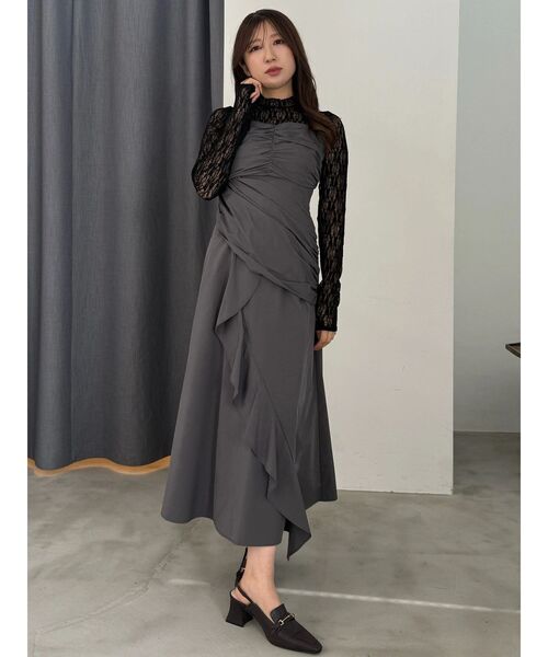 MERCURYDUO(マーキュリーデュオ)の「ギャザードレープドッキングワンピース(ワンピース・レディース・ベージュ/チャコールグレー・MEDIUM/SMALL)」の13枚目の写真