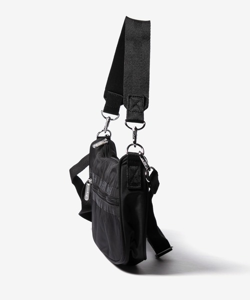 LeSportsac(レスポートサック)の「LeSportsac SM CONV SHOULDER レスポートサック ショルダーバッグ(ショルダーバッグ・レディース・ブラック系1・FREE)」の4枚目の写真