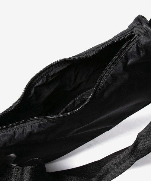LeSportsac(レスポートサック)の「LeSportsac SM CONV SHOULDER レスポートサック ショルダーバッグ(ショルダーバッグ・レディース・ブラック系1・FREE)」の8枚目の写真