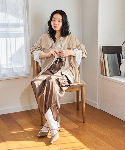 mysty woman（ミスティウーマン）の「ラッフルフリルブラウスキャミSET　659270（シャツ/ブラウス・レディース・オフホワイト/ブラック系その他/グレー/ブラウン・FREE）」の5枚目の写真